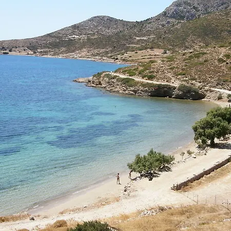 Aparthotel Nefeli 3*