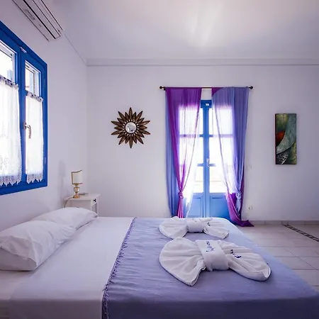 Aparthotel Nefeli 3*