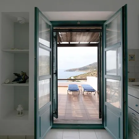 Nefeli Aparthotel 3*