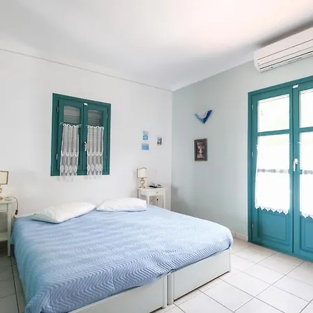 Aparthotel Nefeli 3*